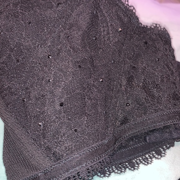 Victoria’s Secret Bra to Wear Over Another Bra Medium NWT - Picture 2 of 5